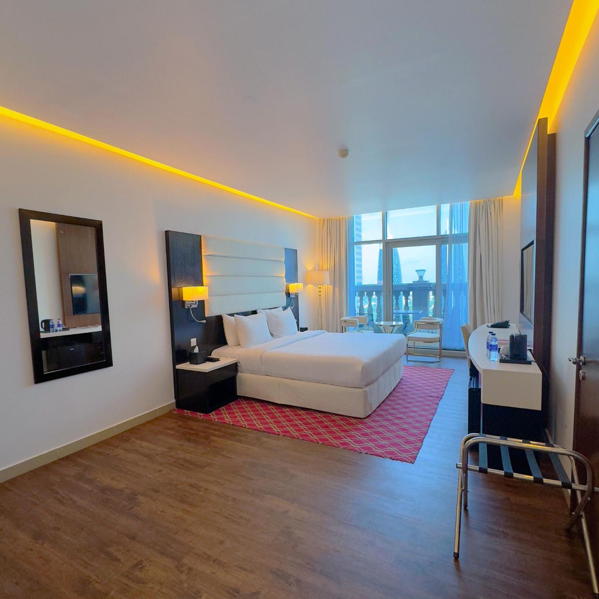 Sunday Mega Hotel Sheikh Zayed Road Near Difc Formerly Emirates Grand Hotel Dubai Exteriör bild