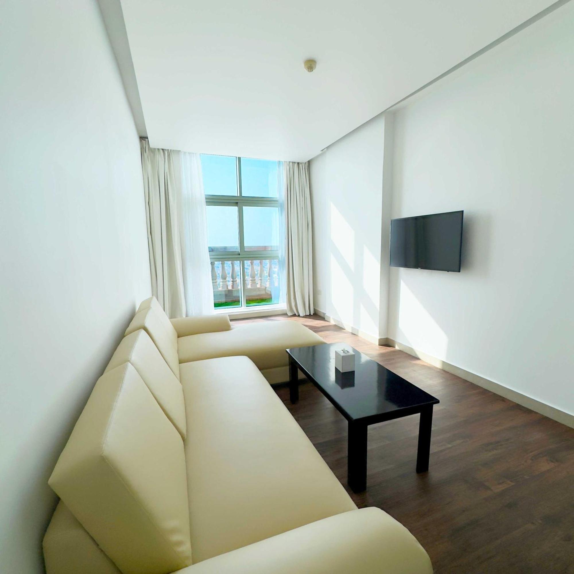 Sunday Mega Hotel Sheikh Zayed Road Near Difc Formerly Emirates Grand Hotel Dubai Exteriör bild