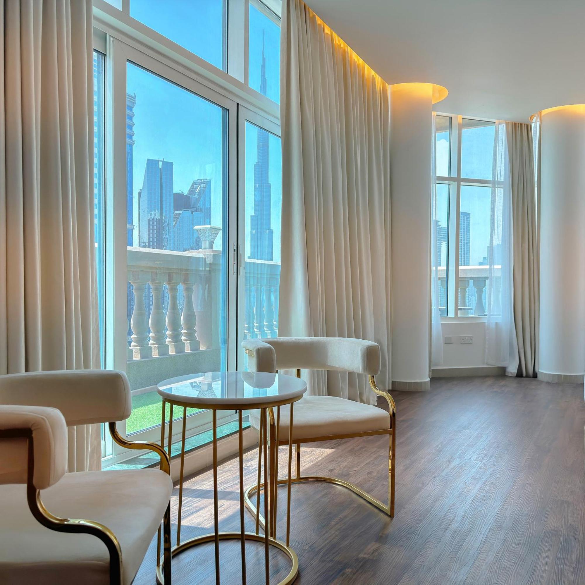 Sunday Mega Hotel Sheikh Zayed Road Near Difc Formerly Emirates Grand Hotel Dubai Exteriör bild