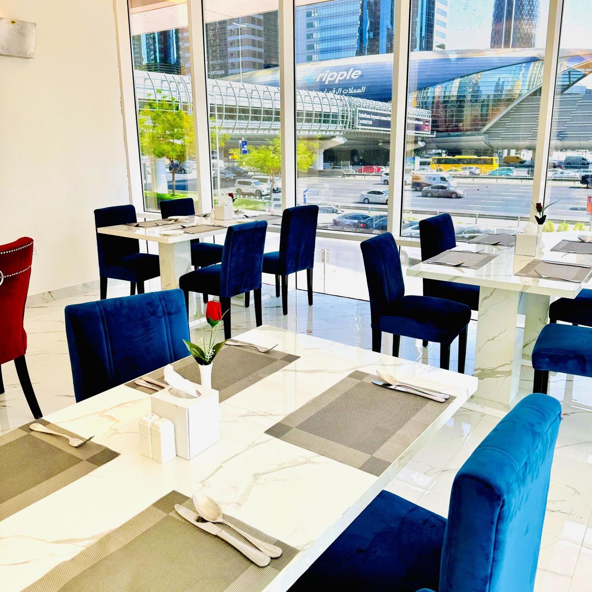 Sunday Mega Hotel Sheikh Zayed Road Near Difc Formerly Emirates Grand Hotel Dubai Exteriör bild