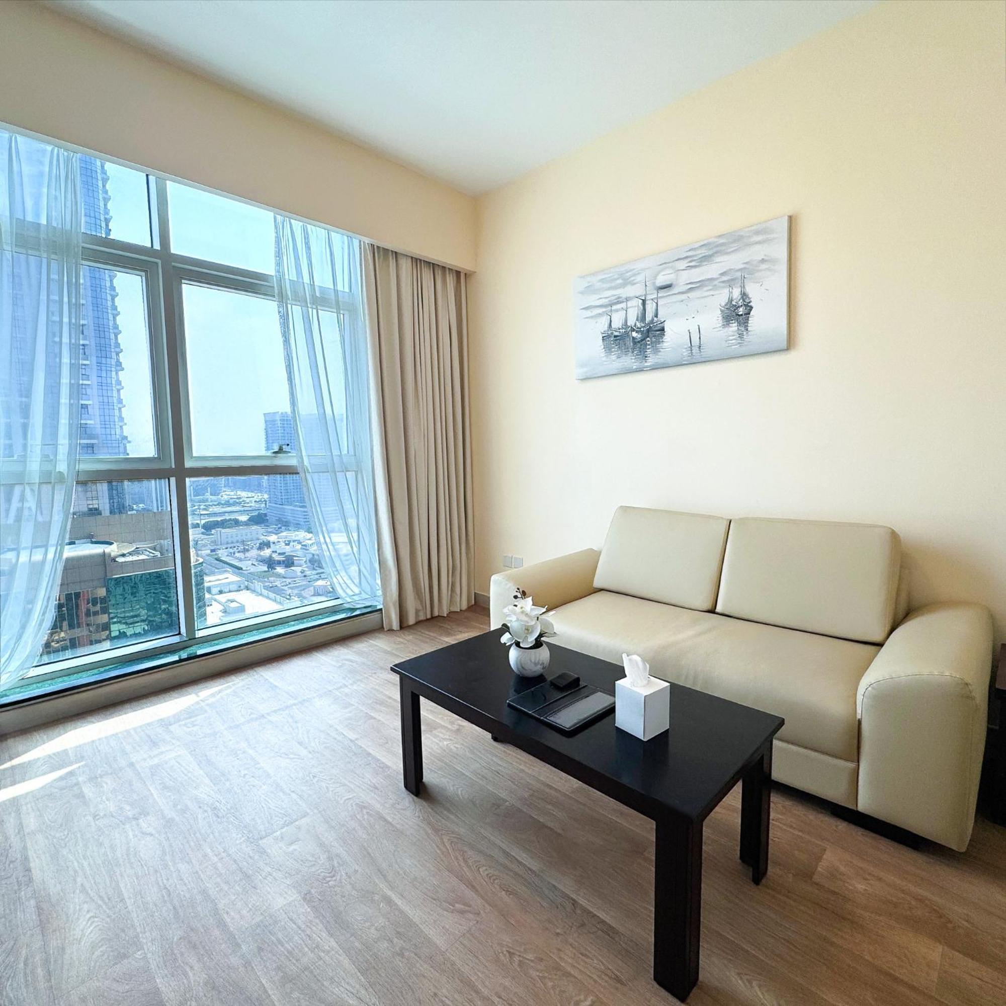 Sunday Mega Hotel Sheikh Zayed Road Near Difc Formerly Emirates Grand Hotel Dubai Exteriör bild