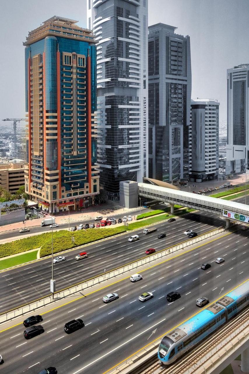 Sunday Mega Hotel Sheikh Zayed Road Near Difc Formerly Emirates Grand Hotel Dubai Exteriör bild